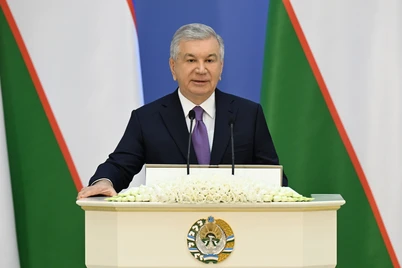Президент тиббиёт ва фармацевтика соҳаси ходимлари билан учрашув ўтказмоқда