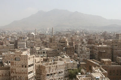 AQSh va Britaniya Yamanga zarba berishni boshladi