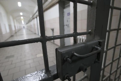 Қашқадарёда фарзандини 45 минг доллар сотмоқчи бўлган эр-хотин қўлга олинди