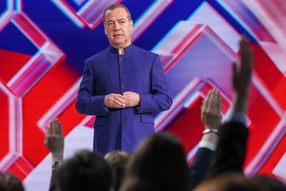 Medvedev Armaniston "yangi Ukraina"ga aylanishidan ogohlantirdi