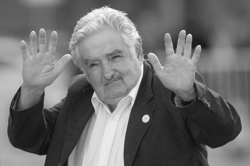 "Дунёдаги энг қашшоқ президент" вафот этди