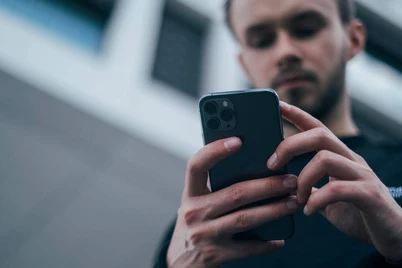Mobil telefonlar va miya saratoni oʻrtasida bogʻliqlik yoʻqligi eʼlon qilindi